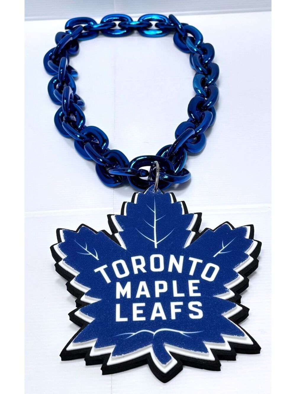 Toronto Maple Leafs Large Blue Chain Necklace with Leaf Pendant